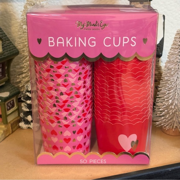 My Mind’s Eye 50 Red Heart Baking Cups VALENTINES DAY Party Birthday New In Box - Picture 1 of 4